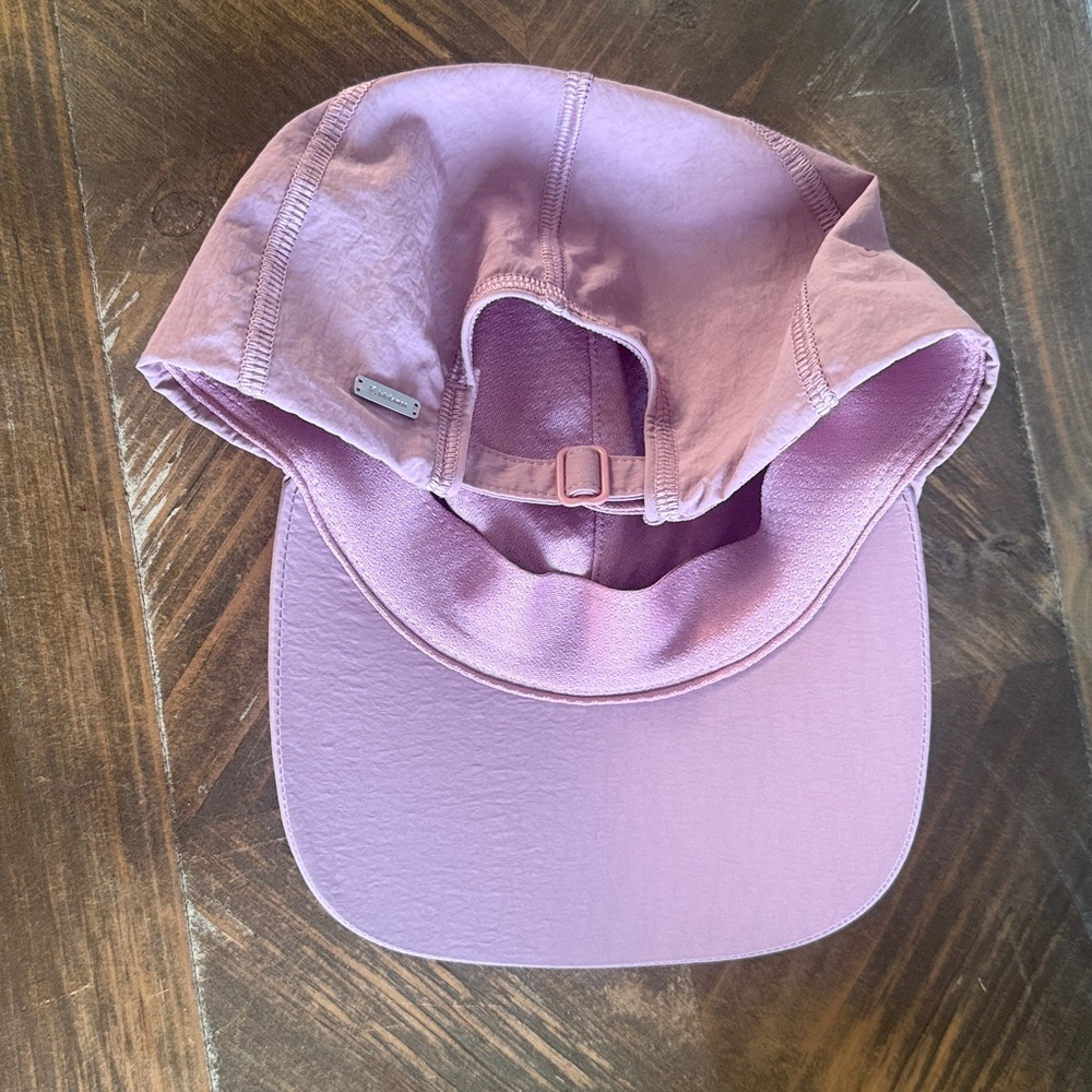 Lululemon hat - Picture 3 of 4